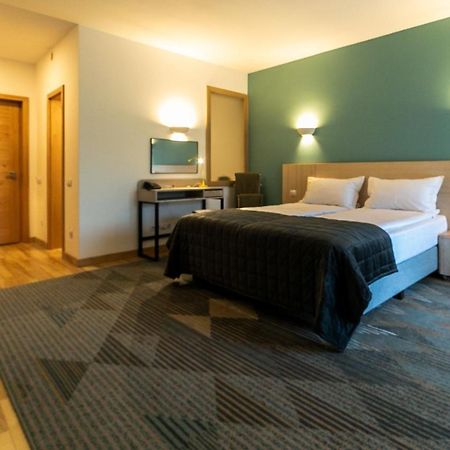 Cuibul De Lemn Hotel Rîşnov Buitenkant foto