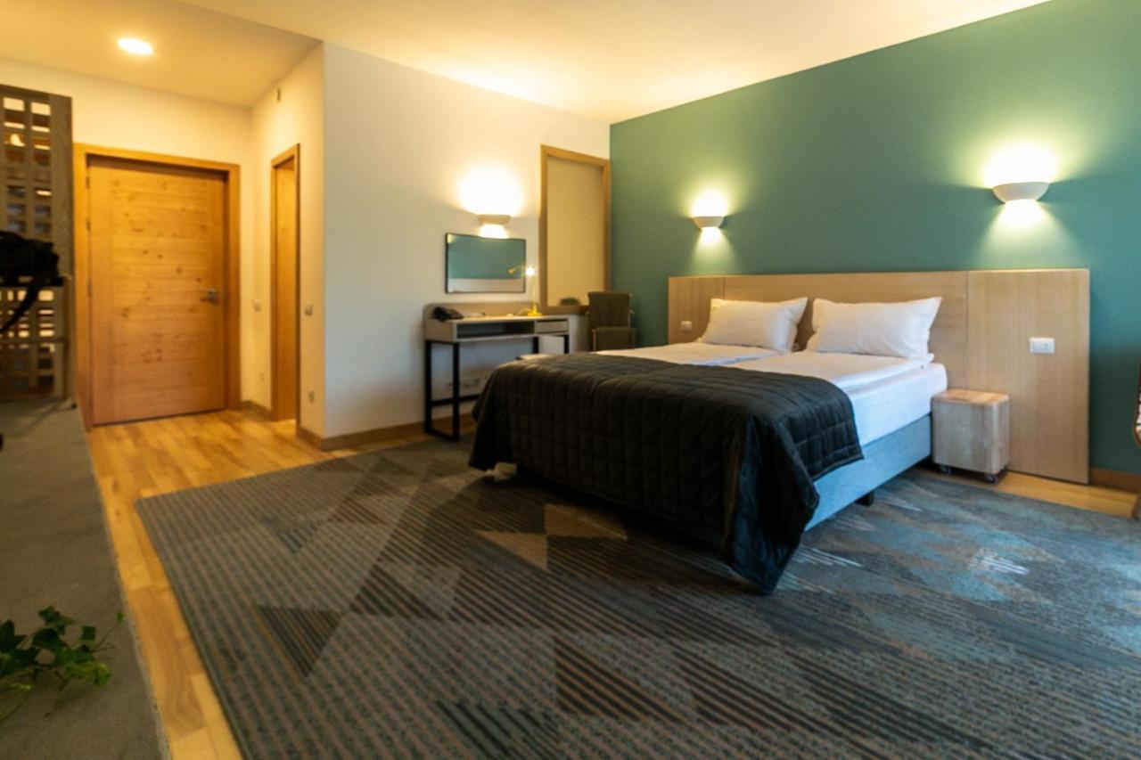 Cuibul De Lemn Hotel Rîşnov Buitenkant foto