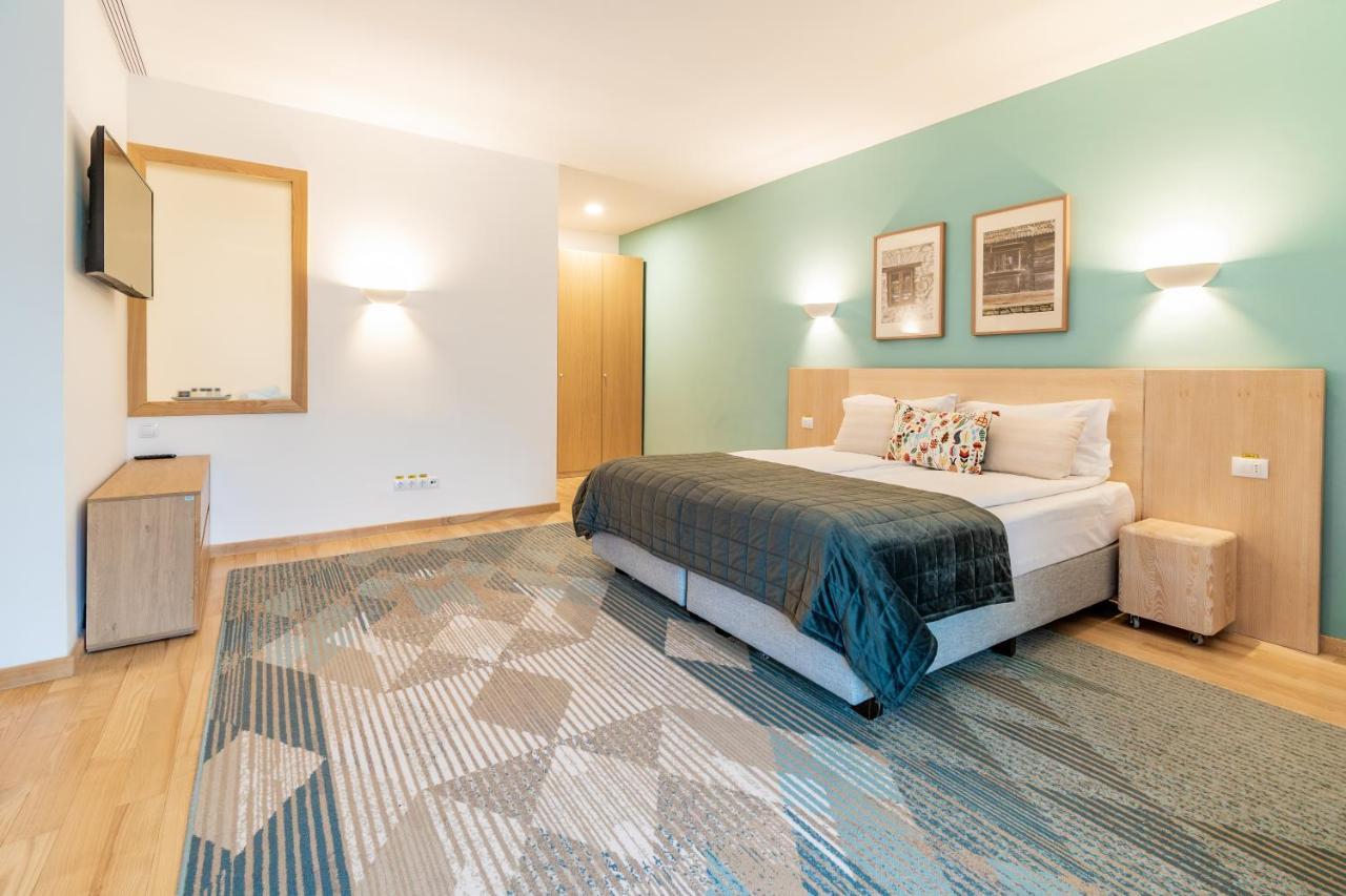 Cuibul De Lemn Hotel Rîşnov Buitenkant foto